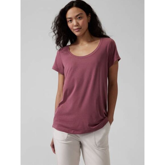 Athleta Stratus II Tee in Tawny Rose - Picture 1 of 4